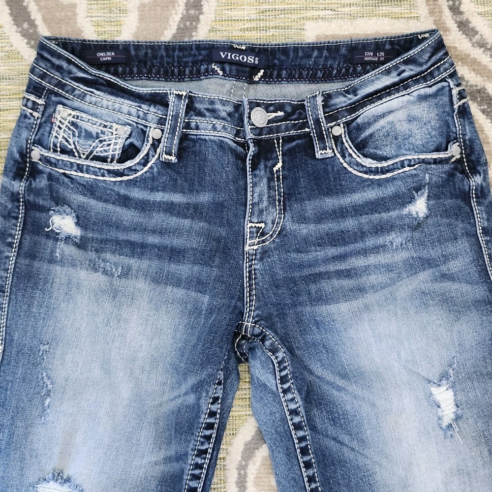VIGOSS Chelsea Capri Jeans Sz 7/8 L25 Heritage Fit Distressed Embroidered - Picture 2 of 14